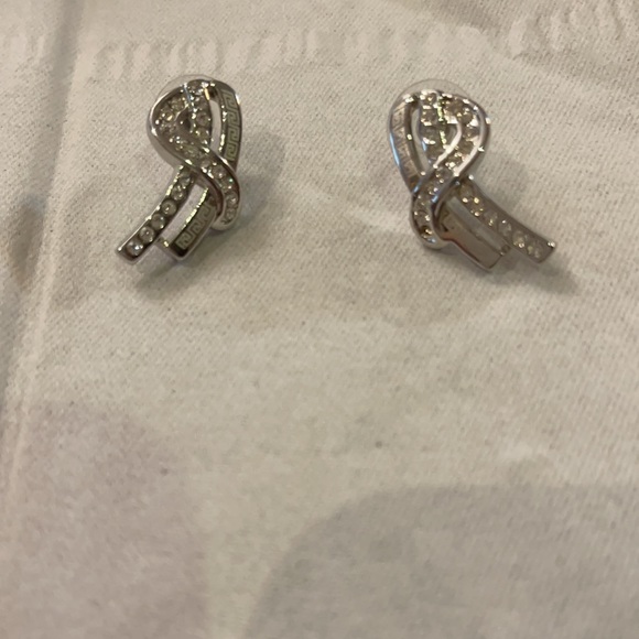 Jewelry’s set. Neckles . Brecelate and earing .titanium - Picture 4 of 4